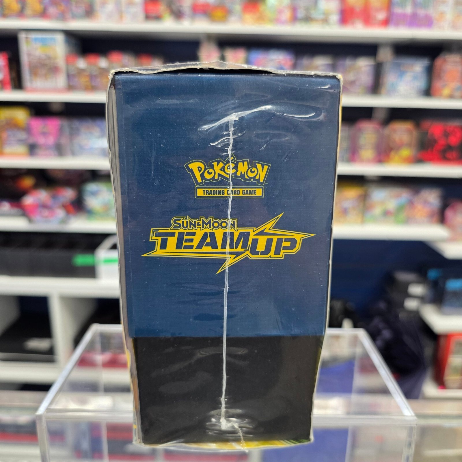Pokémon (Damaged) Sun & Moon: Team Up - Elite Trainer Box - Image 3